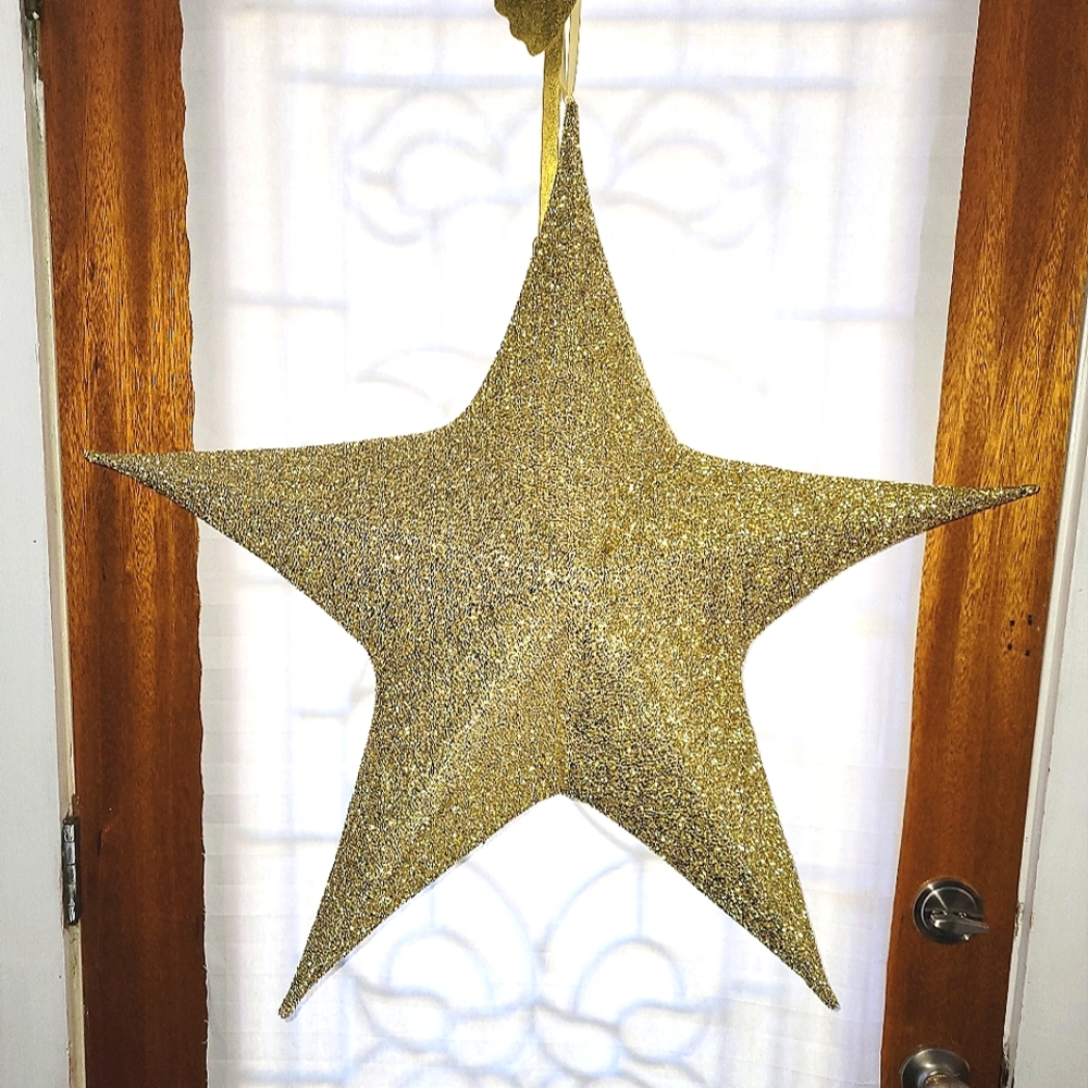 Large (32-Inch) Gorgeous Gold Holiday Star